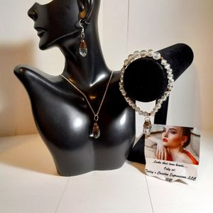 The "Clearly Beautiful" Jewelry Set!
